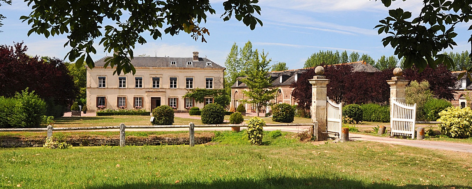 Domaine familial Dupont-2.jpeg